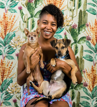 Illustration de l'article : L'amour entre un chien et son maître immortalisé à travers une série de portraits atypiques