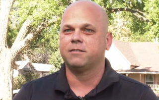 Illustration de l'article : Abandonné dans un parc, un Pitbull trouve un nouveau sens à sa vie en aidant un ancien militaire à surmonter ses traumatismes