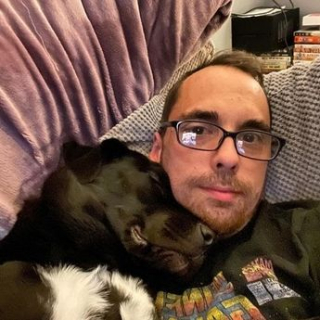 Illustration de l'article : La maladie rare d’un chiot l’empêche de vivre normalement. Son propriétaire lance une collecte de fonds pour financer sa lourde opération
