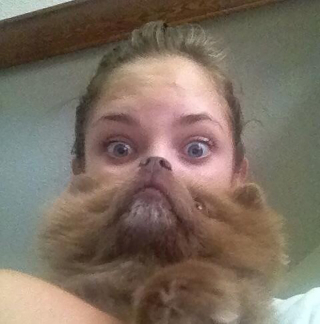 Illustration de l'article : 9 selfies insolites de chiens et de leurs maîtres ne faisant qu'un