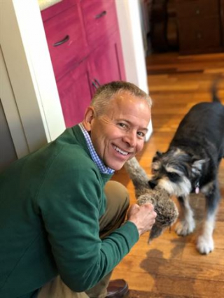 Illustration de l'article : Face à la mort, cet homme s'est donné une dernière tâche : garantir le bonheur futur de son fidèle compagnon canin