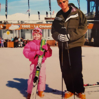 Illustration de l'article : 16 photos illustrant la merveilleuse amitié unissant une fille malade et son chien d'assistance