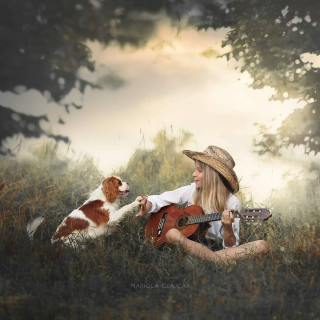 Illustration de l'article : 20 photos capturant le lien unique entre animaux et humains dans des décors empreints de magie