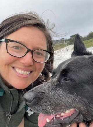 Illustration de l'article : La mémoire de Clyde perdure grâce au partage des ses jouets préférés avec d'autres chiens