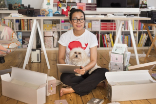 Illustration de l'article : 20 photos de chiens qui passent du temps au bureau avec leur maître