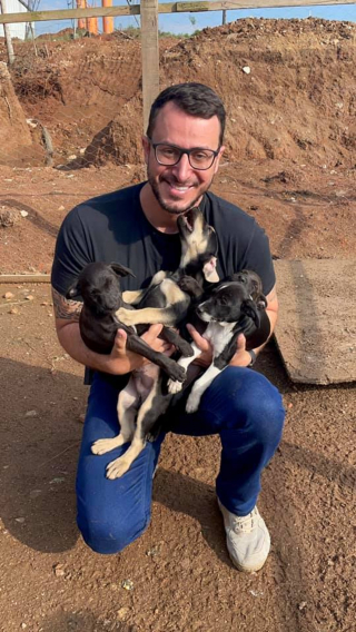 Illustration de l'article : Une chienne enchaînée remercie de la plus belle des manières son héros venu la libérer (vidéo)