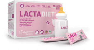 Illustration de l'article : 11 cadeaux de Noël à déposer sous le sapin pour gâter vos boules de poils