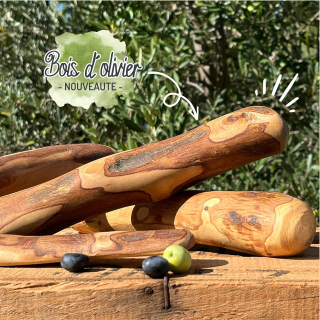 Illustration de l'article : 11 cadeaux de Noël à déposer sous le sapin pour gâter vos boules de poils