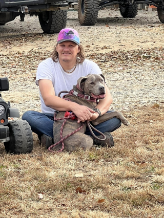 Illustration de l'article : Elle retrouve la trace de son chien près d’une décennie après l’avoir perdu